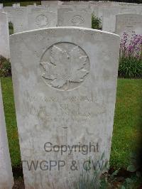 Etaples Military Cemetery - Sills, J